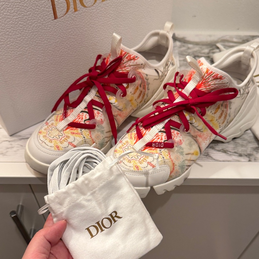 Dior White and Red Sneakers - Picture 3 of 14
